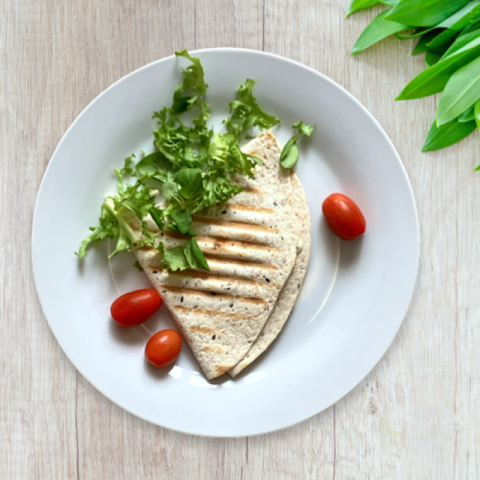 Zapečený salámovo-nivový wrap