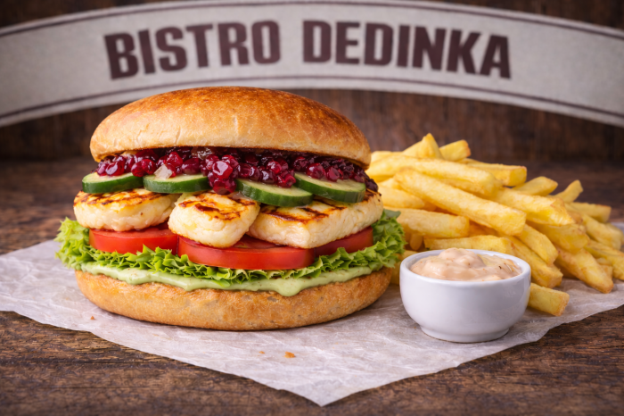 COMBO:  Halloumi burger  + hranolky + omáčka