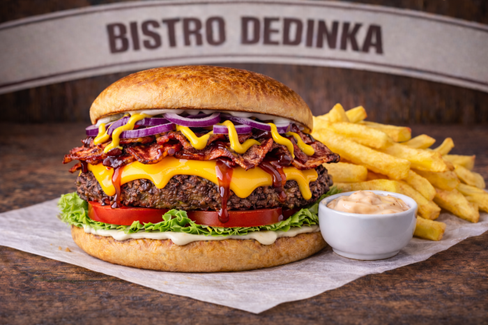 COMBO: Big Tejsty bacon burger + hranolky + omáčka