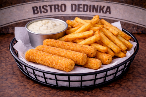 COMBO:  Mozzarella tyčinky + hranolky + omáčka