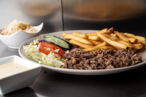 TRHANÉ HOVÄDZIE MÄSO (PULLED BEEF) 150g - vyskladaj si podľa chuti