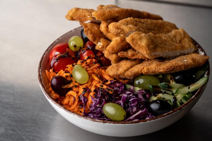 POKÉ MISA s kuracím rezňom 400g