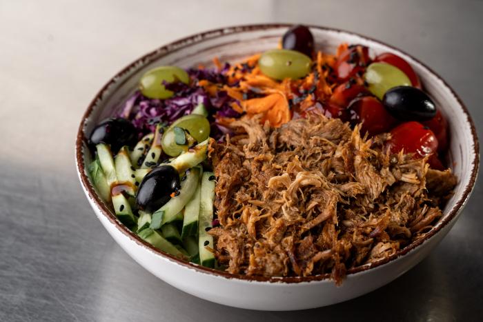 POKÉ MISA s ryžou a bravčovým "pulled pork" mäskom 400g