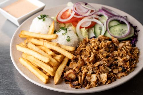 KURACÍ KEBAB NA TANIER MÄSO 150g - vyskladaj si podľa chuti